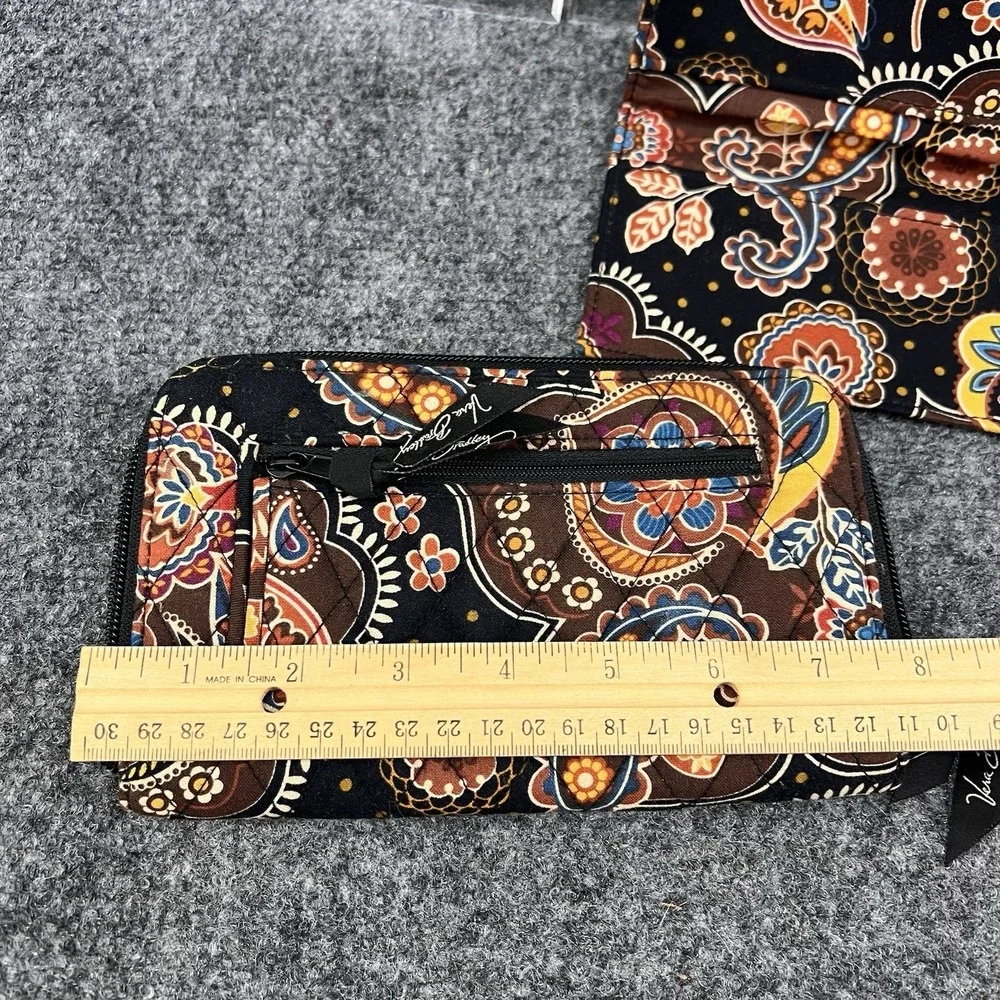 Vera Bradley 2007 Kensington Brown Zip Around Clutch Wallet & Checkbook Cover